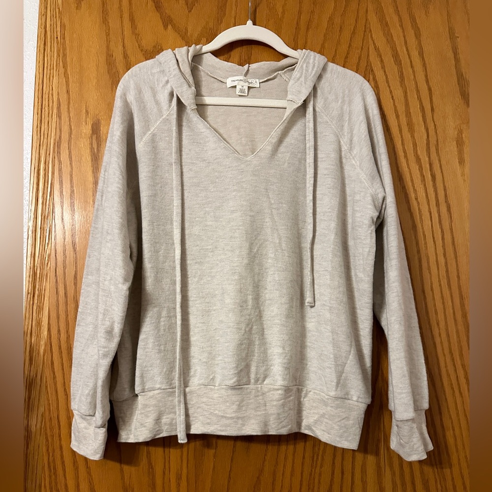 Treasure & Bond Women’s Greyish Beige Hoodie - NWOT - Size M